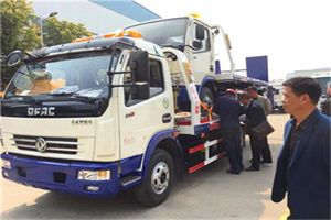 双桥区汽车道路救援拖车价格